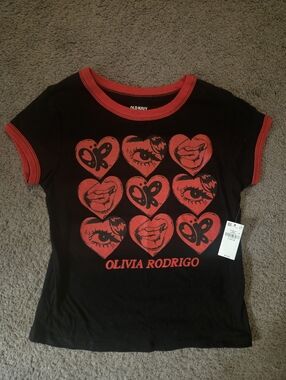 Olivia Rodrigo GIRLS tshirt, Size Large